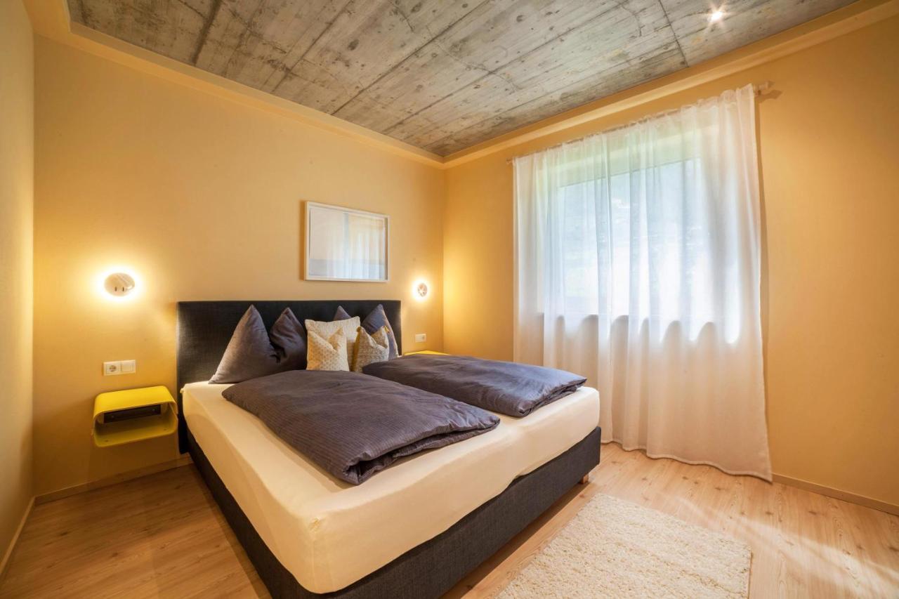 Apartment Das Eckige Cermes Exteriör bild